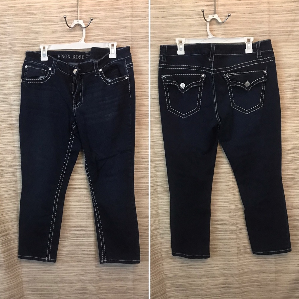 FINAL PRICE⬇️ NWOT dark wash capris - size 18